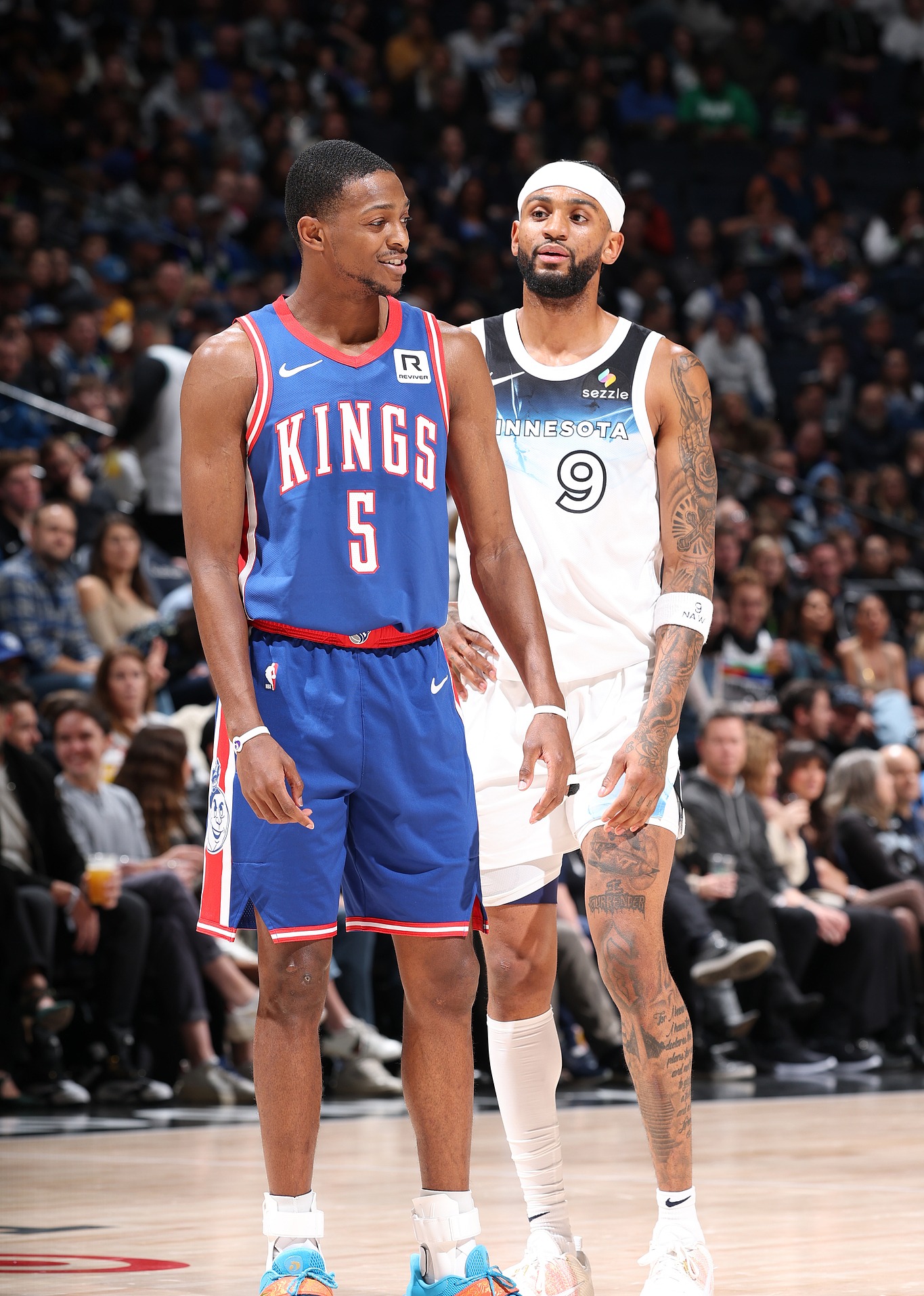 NBA常规赛：布朗克斯国王队大胜小牛队的简单介绍