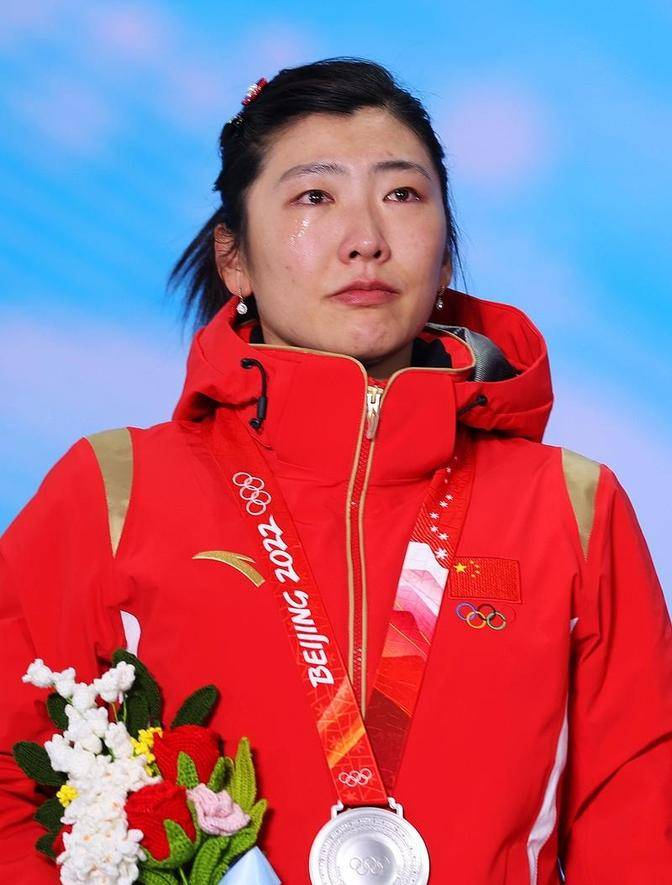  穆古鲁扎回归赛场，突破纪录首场状态亮眼，巴黎圣日耳曼观众沸腾！