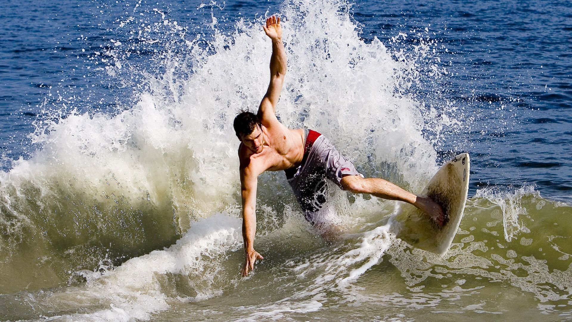 巴特勒连续五场比赛得分超过出色防守，雄鹿挑战极限！